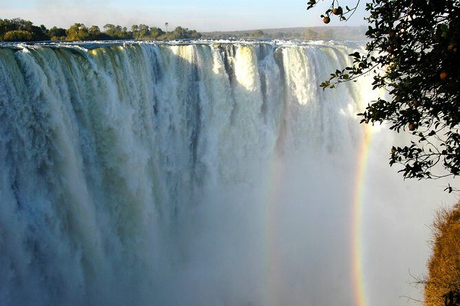 13 Days Best Of Zimbabwe - Cecil Rhodes’ burial and Matobo Hills rhino tracking