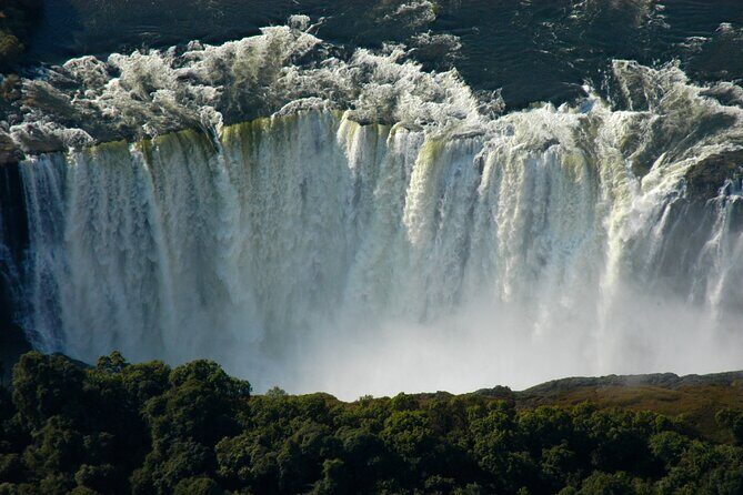 15 minutes scenic helicopter flight above Victoria Falls-Zimbabwe - Weight limit and comfort considerations