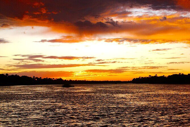 3 Days Tour at Chobe Park and Victoria Falls with Airport Pickup - Victoria Falls and Chobe in 3 days: a smart two-country combo