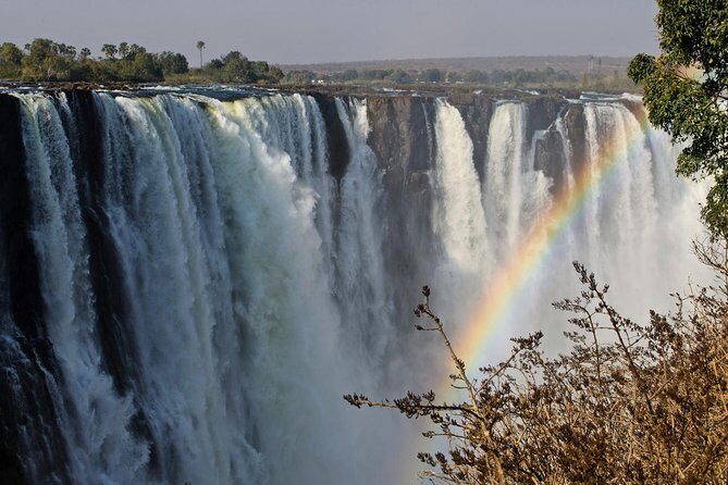 5 Day Victoria Falls and Chobe National Park Luxury Accommodated Tour - Victoria Falls Day One: Prinlin Safari Travels and a Sunset Cruise in Mosi-oa-Tunya