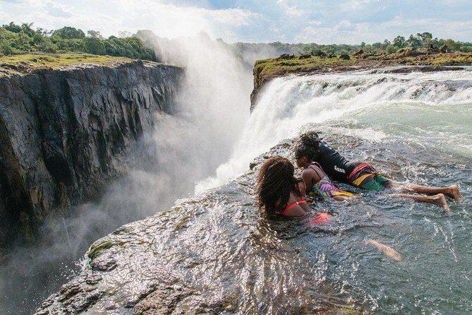 5 Day Victoria Falls and Hwange National Park Accommodated Tour Safari - Hotels, guides, and the human side that makes a difference