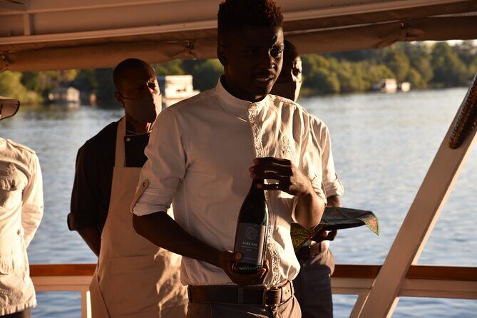 Dinner Cruise on the Zambezi River - The dinner setup: four courses and a real service pace