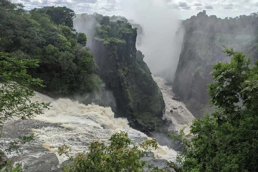 From Livingstone: Day Trip to Victoria Falls, Zimbabwe - Day trip reality check: what 5 hours really means