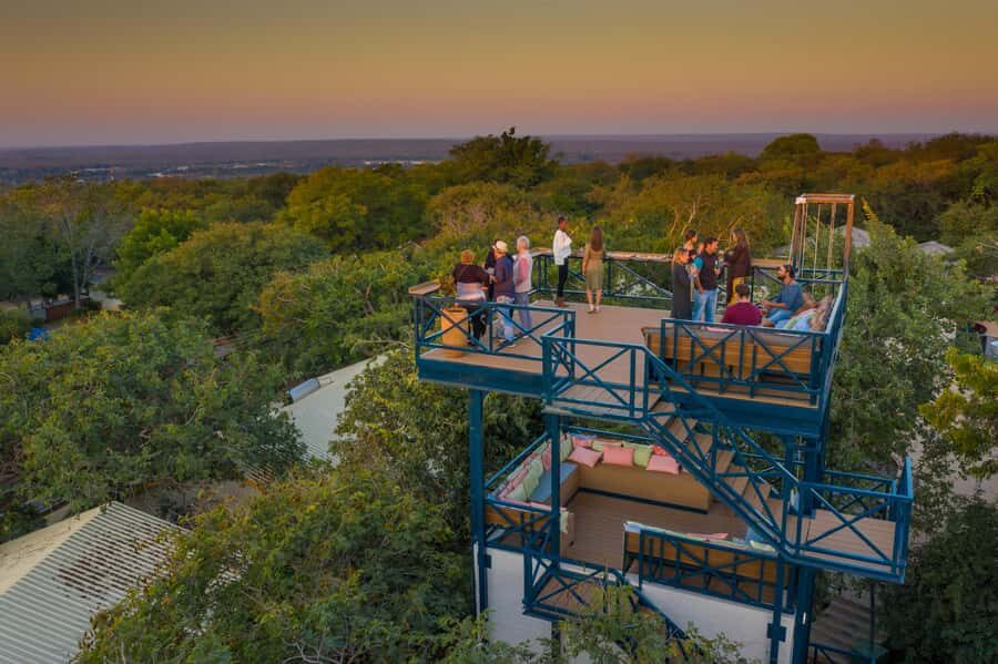 From Livingstone: Day Trip to Victoria Falls, Zimbabwe - Optional lunch at 1 PM: waterside picnic or restaurant transfers