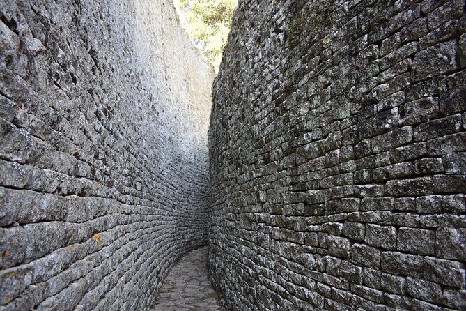 Great Zimbabwe - The chevron symbolism: what you’ll notice once someone teaches your eyes