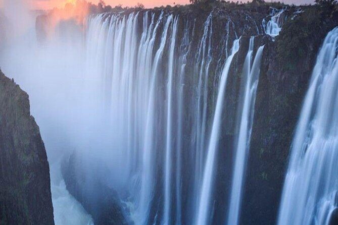 Guide Tour of the Falls - Seeing Victoria Falls with a guide: what the local commentary changes
