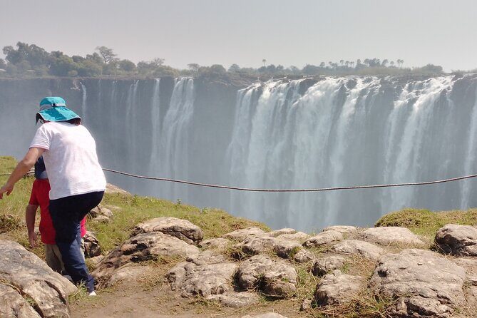 Guided Tour of the Falls - What to bring so the tour doesn’t ruin your day