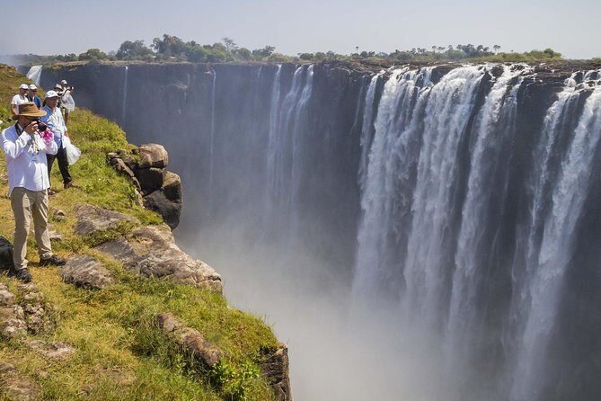Guided Tour of the Majestic Victoria Falls - Main Falls to Boiling Pot: why the stop order makes sense