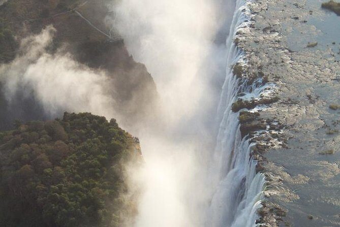 Helicopter Flight 12/13 Minute (Zimbabwe) - The big-picture experience: quick air time, real aerial views
