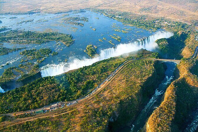 Helicopter Flight+window Seat Guarantee over the Victoria Falls - Who this helicopter flight suits best