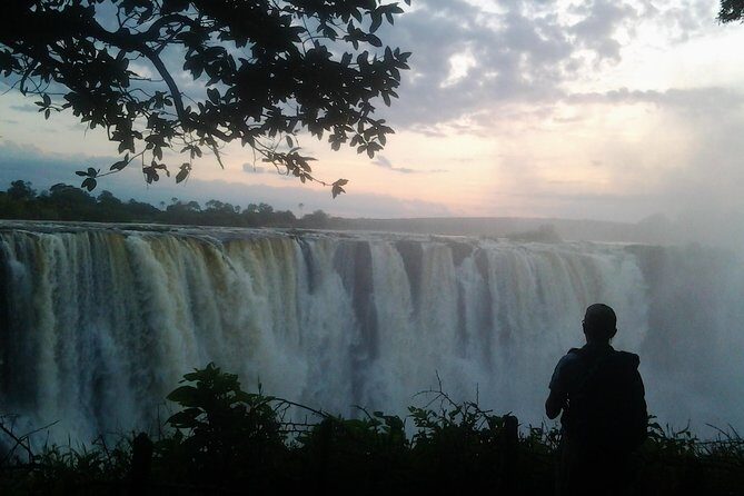 Livingstone Victoria Falls Tour Zambia And Zimbabwe Combo - Livingstone Museum (1 Hour): The Context Behind the Falls