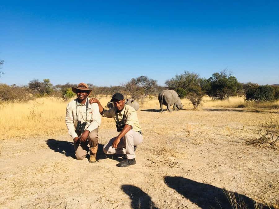 Matobo Hills Day Trip with Rhino Tracking - Bushmen paintings and cave art: the part that turns a photo into a story