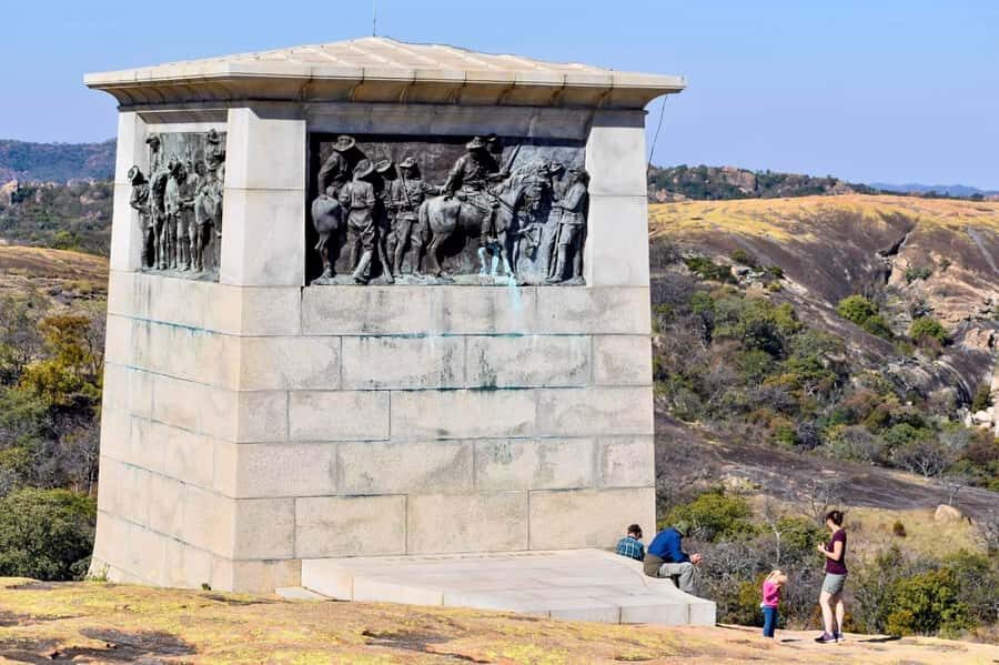 Matobo Hills Day Trip with Rhino Tracking - Balancing rocks, sacred sites, and Rhodes at World’s View
