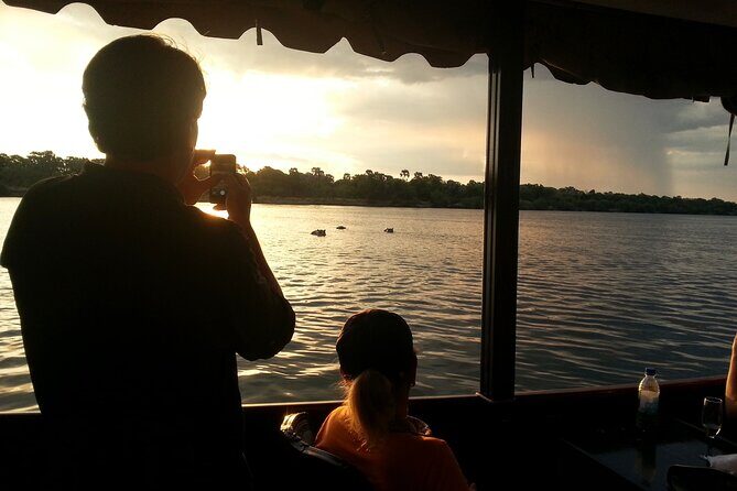 Standard Sunset Cruise - Group Size and Comfort: Small Boat Energy, Big River Views