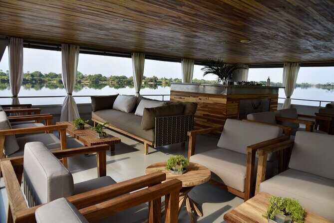 Sunset Cruise on the Zambezi River - Why this Zambezi sunset cruise is a smart use of your Victoria Falls time
