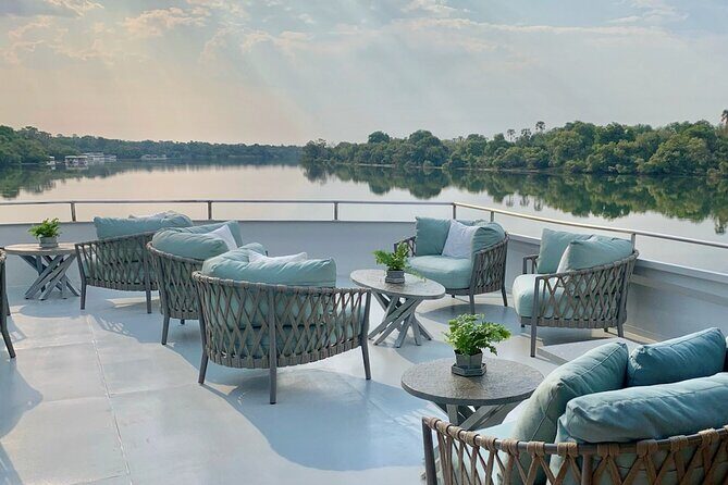 Sunset Cruise Zambezi Explorer & The Eatery Dinner (Combo) - The boat experience: snacks, drinks, and how to get the best sunset timing