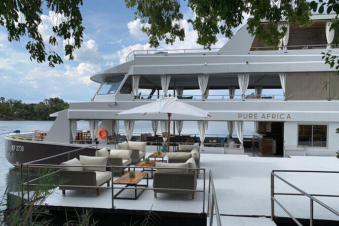 Sunset Cruise Zambezi Explorer & The Eatery Dinner (Combo) - Wildlife and weather: how to set expectations without spoiling the fun