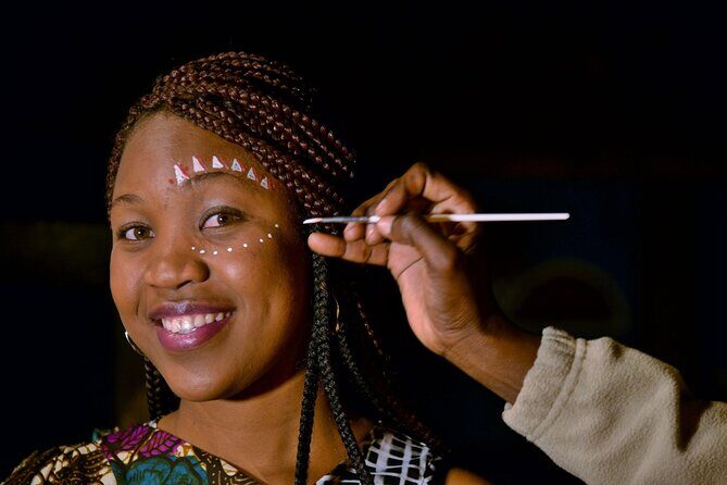 The Boma Dinner, Dance And Drum Show In Victoria Falls - Arrive in the right mood: robe welcome, hand washing, and local brew