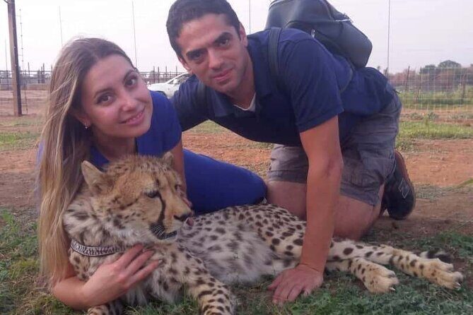 The Cheetah Experience - Entering Zambezi Country: How the Tour Starts