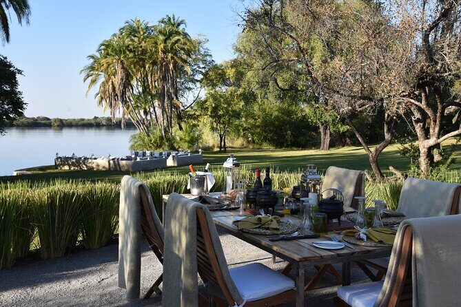 The Eatery Potjie Dinner Experience in Victoria Falls - Arriving at The Eatery and finding the right mood