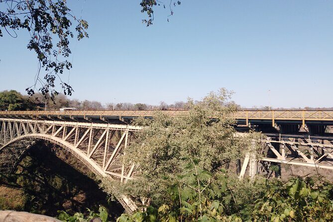 The Tram Bridge Tour in Victoria Falls - Weather, Timing, and Your Best Photo Strategy