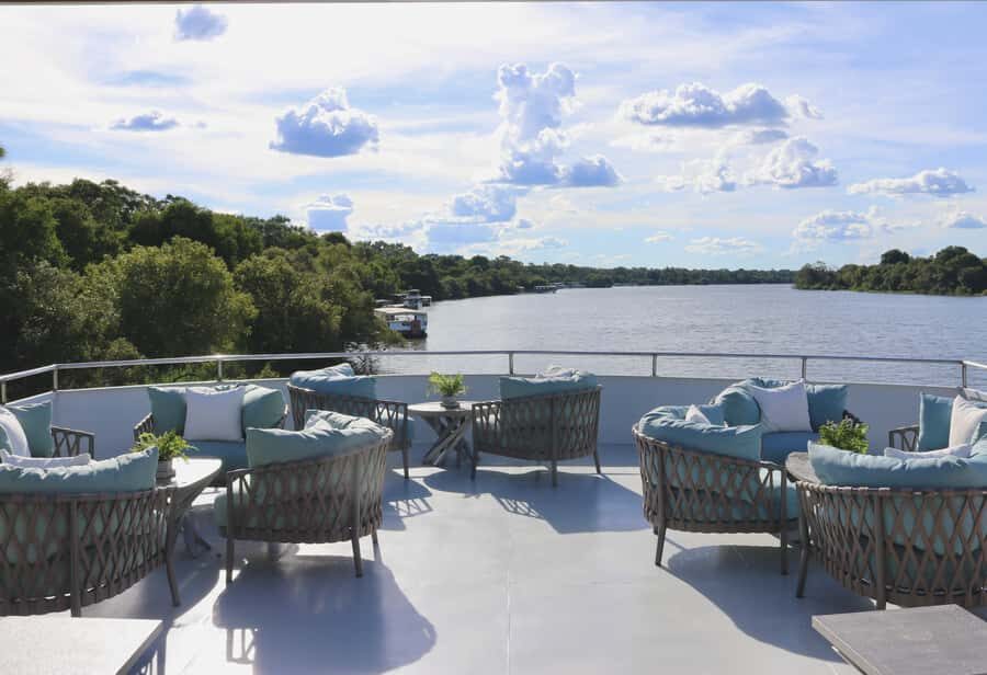 Victoria Falls: 2-Hour Luxury Zambezi River Sunset Cruise - Drinks and Canapés: Where the Luxury Actually Shows Up