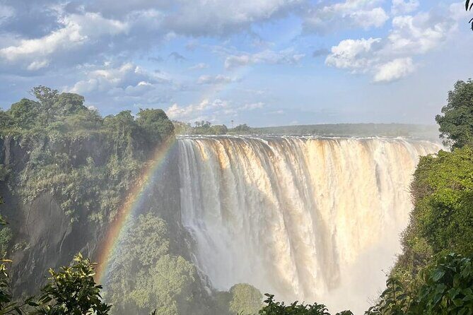 Victoria Falls Airport Transfer to Vic Falls Town, Hotel, Lodge - Why A Private Victoria Falls Airport Transfer Saves You Time