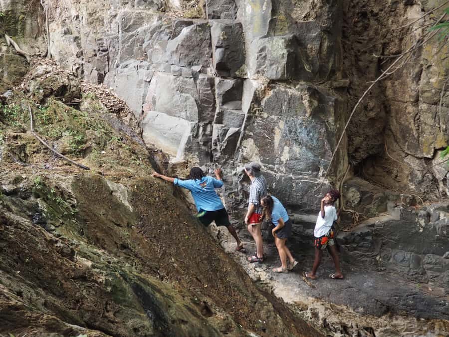 Victoria Falls: Batoka Gorge Hike & Sunset Dinner - Batoka Gorge Hike: What you’re signing up for
