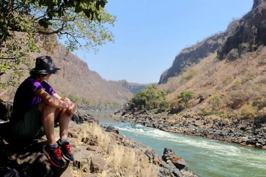 Victoria Falls: Batoka Gorge Hike & Sunset Dinner - Reaching the gorge side: Why the setting feels different