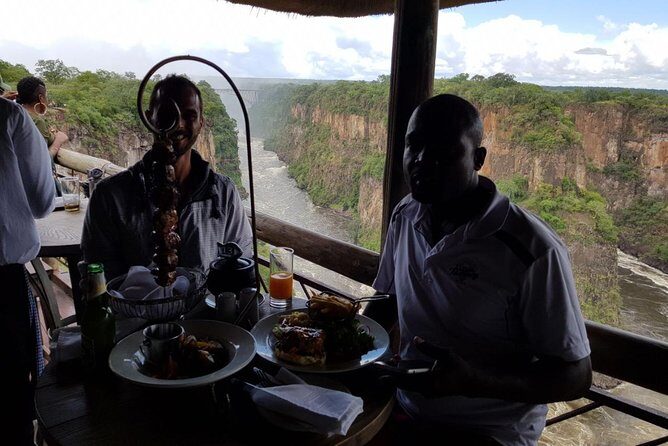 Victoria falls Day Trip in Zimbabwe from Livingstone (Zambia) - Livingstone to Victoria Falls: the easiest way to cross
