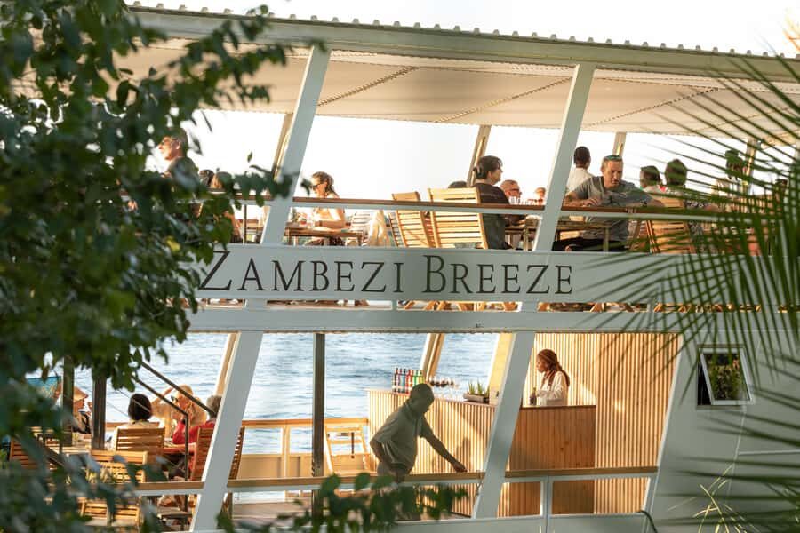 Victoria Falls: Dinner Cruise on the Zambezi River - The on-board menu: 4 courses vs 6 courses