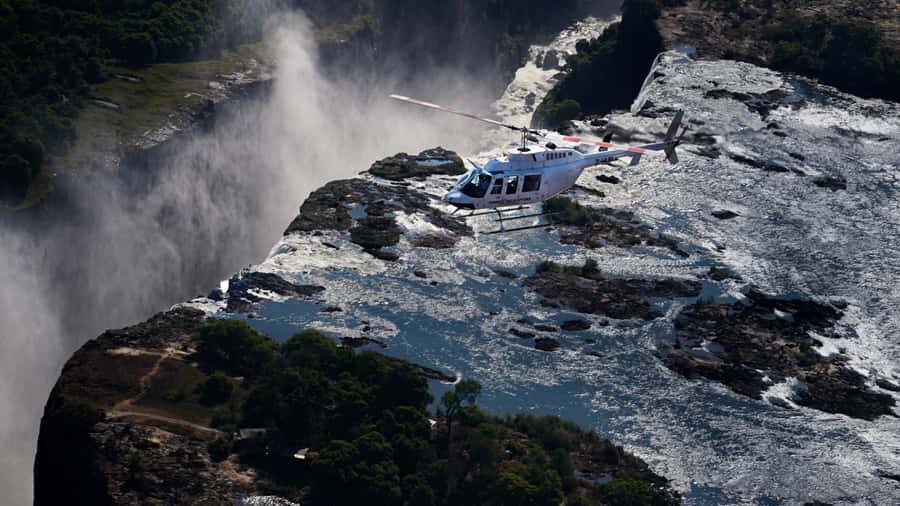 Victoria Falls: Flight of Angels Helicopter Experience - The 360° part: 4 circuits, bubble windows, and real photo options