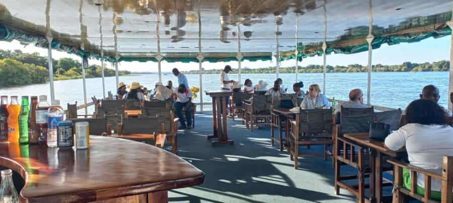 Victoria Falls Full Day Experience - African crafts market time: shopping without derailing the day