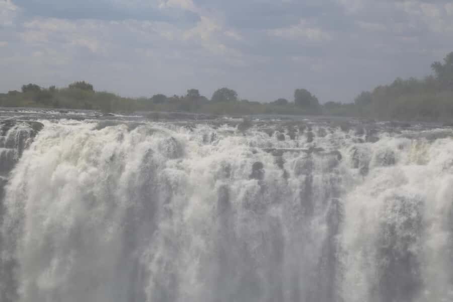 Victoria Falls: Private Guided Tour of the Waterfalls - Who should book this private falls walk