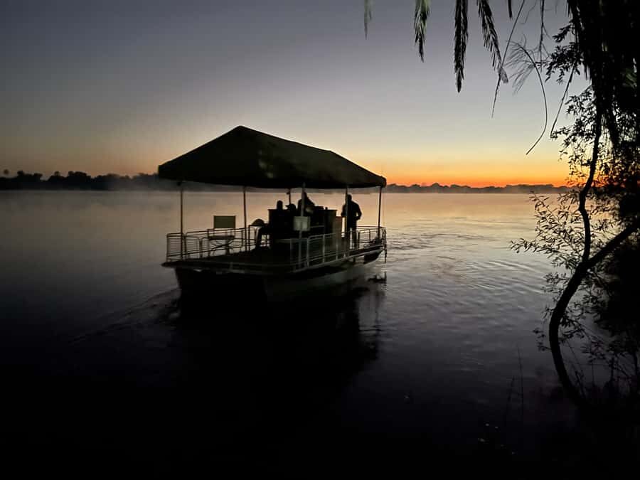 Victoria Falls: Private Sunrise Cruise with Breakfast - Wildlife viewing: what you might see, and what you should expect