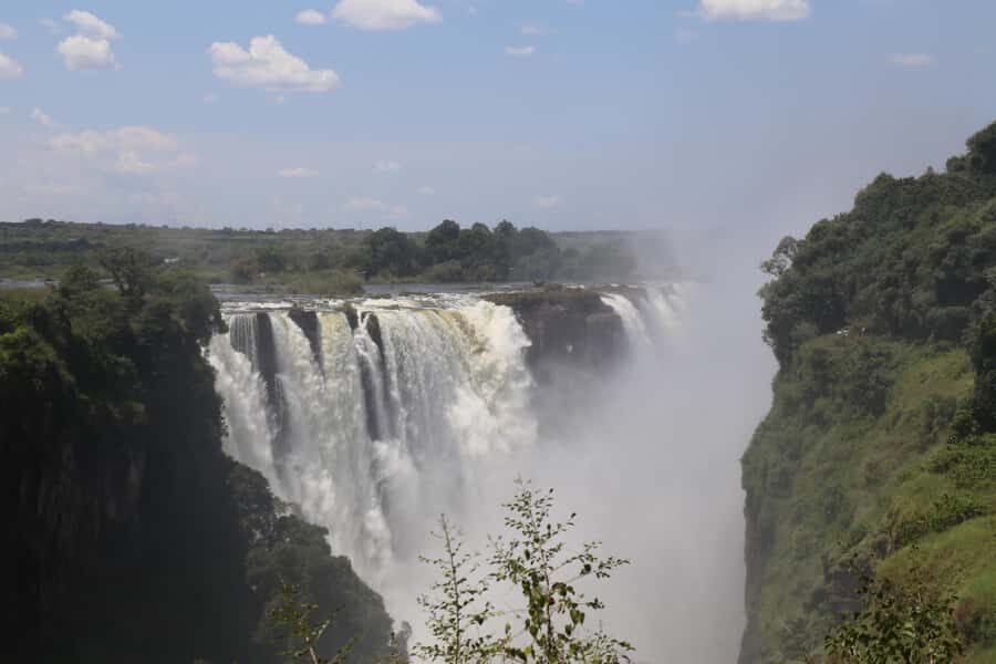 Victoria Falls Private Tour with Lunch & Helicopter Flight - From Above: 13–15 Minutes in a Private Helicopter Flight