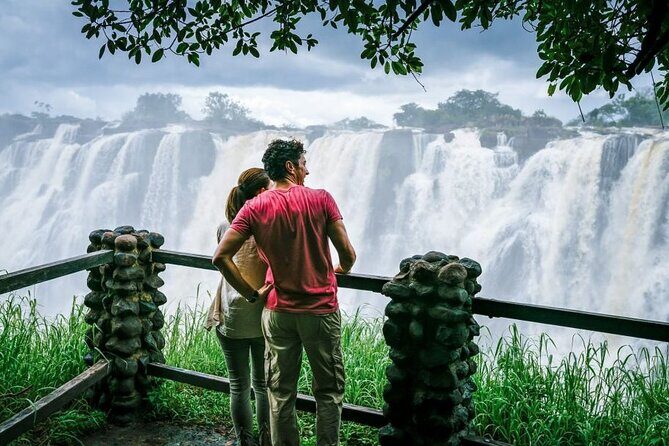 Victoria Falls : Scenic Day Tour, Lunch & Helicopter Flight - Victoria Falls, by foot and by helicopter