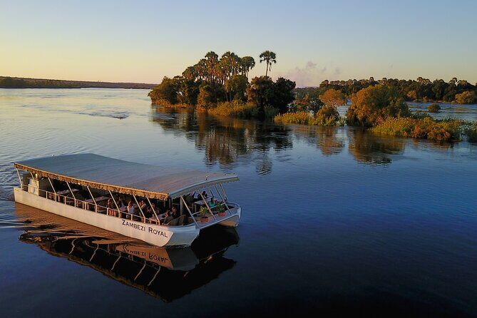 Victoria Falls Sunset Cruise - The Victoria Falls stop: what you’re really doing with your time