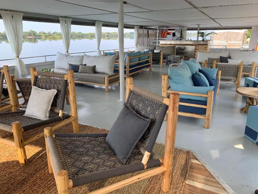 Victoria Falls: Sunset Cruise and Dinner at The Eatery - Pace, food load, and the one thing you might want to plan around