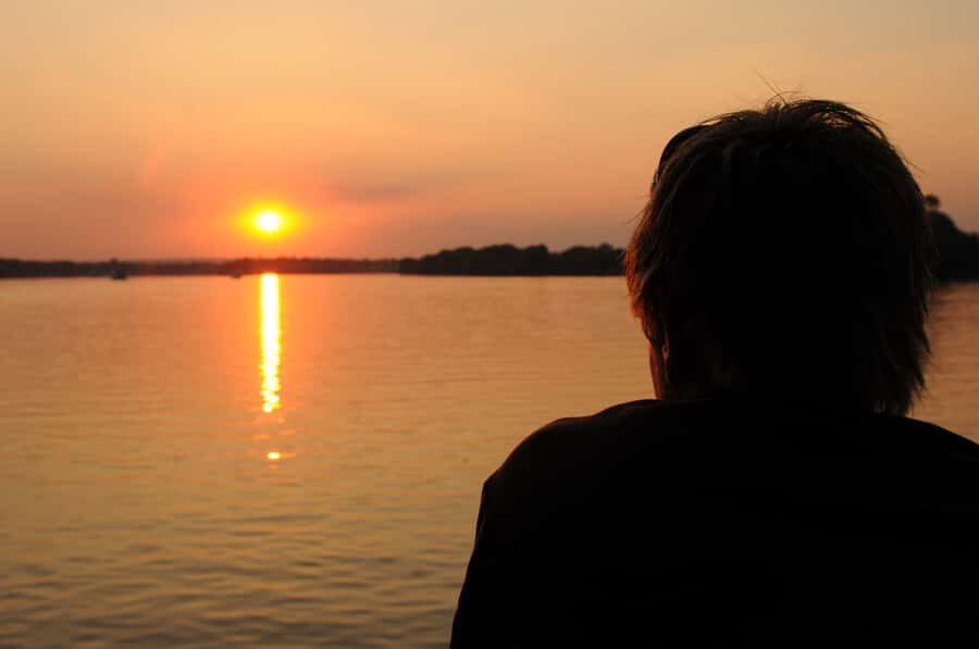 Victoria Falls: Sunset Cruise on the Zambezi River - Photography at Golden Hour: Gear, Angles, and Timing Tips