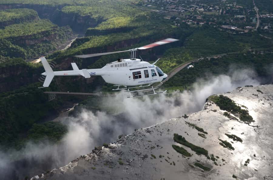 Victoria Falls:Explore the Zambezi Helicopter Experience - The main event: Victoria Falls, Mosi oa Tunya, in one clean aerial line
