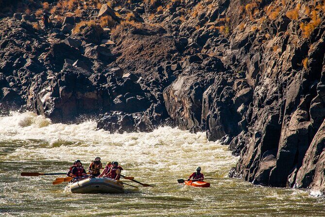 Whitewater Rafting on the Zambezi River from Victoria Falls - Season timing: when the Zambezi will likely feel more intense