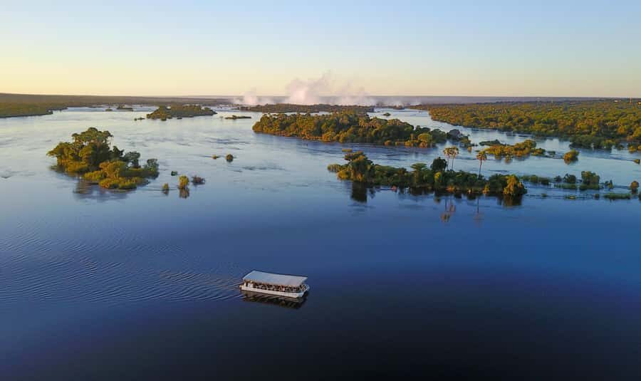 Zimbabwe: Sundowner Cruise (Standard) Zambezi River - Why the Zambezi sundowner feels like the real deal