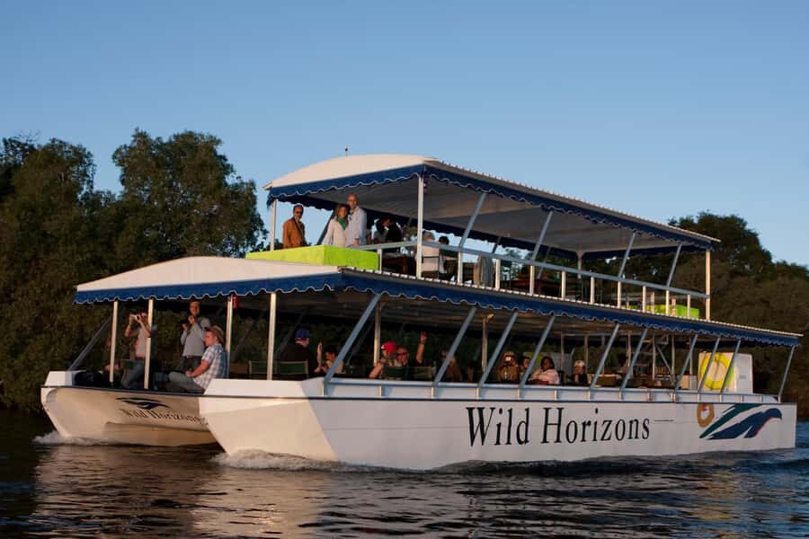 Zimbabwe: Sundowner Cruise (Standard) Zambezi River - Getting to the jetty: transfers that keep the day simple