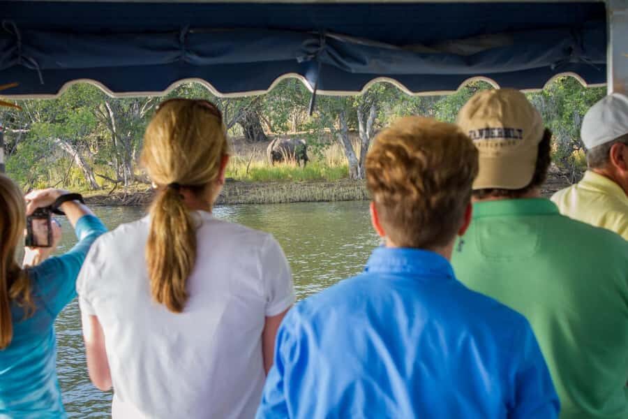 Zimbabwe: Sundowner Cruise (Standard) Zambezi River - What to bring (and what to skip) for an easy evening