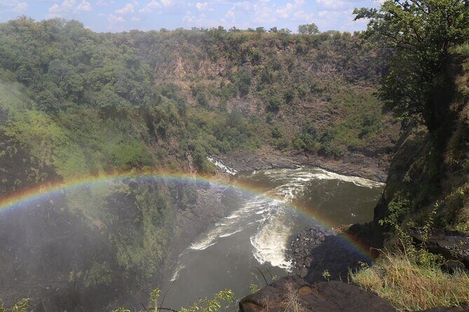Zimbabwe & Zambia side Private Guided Tour of the Falls - Price and logistics: where the real cost comes from