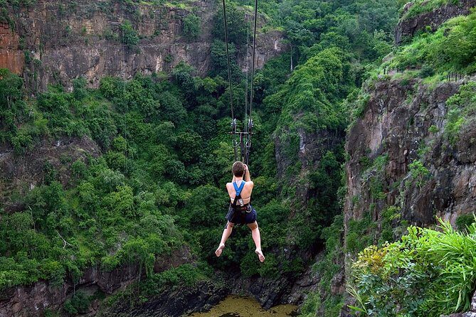 Zipline (Zimbabwe) - Zipline at Victoria Falls Bridge: the feeling you’re really buying